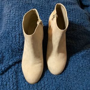 Old Navy Suede Ankle Boots Sz 9